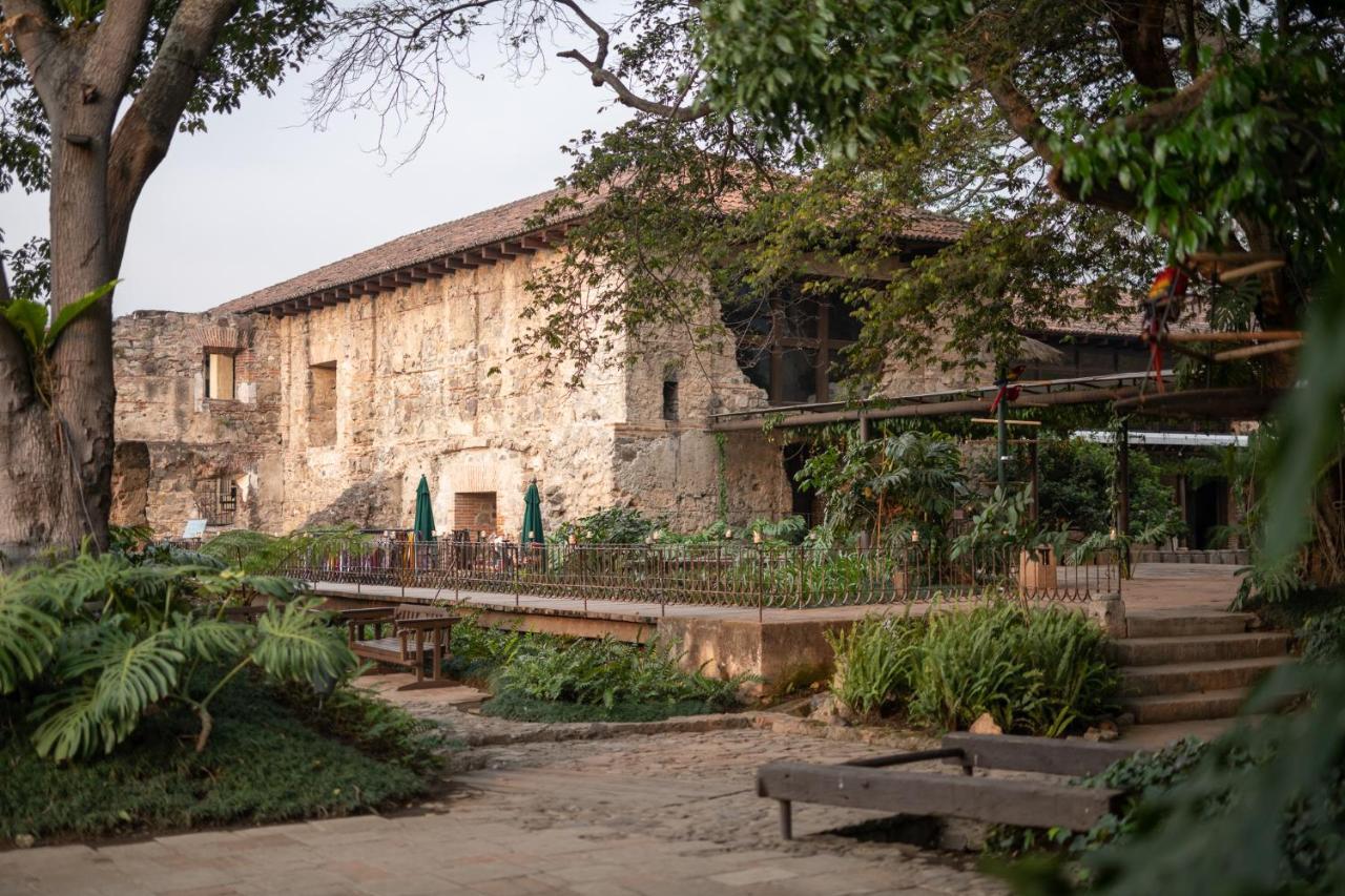 Hotel Museo Spa Casa Santo Domingo Antigua Exterior photo The Old Fort