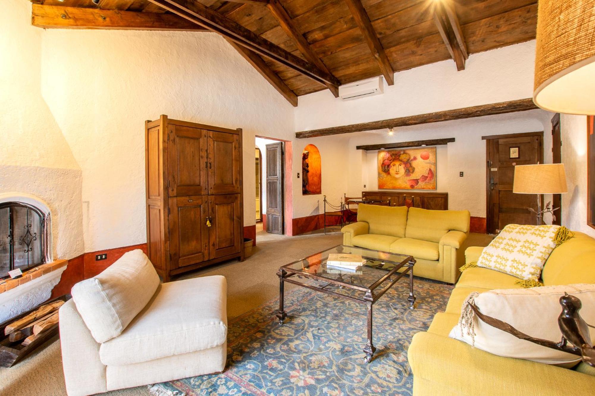 Hotel Museo Spa Casa Santo Domingo Antigua Exterior photo Interior of the house